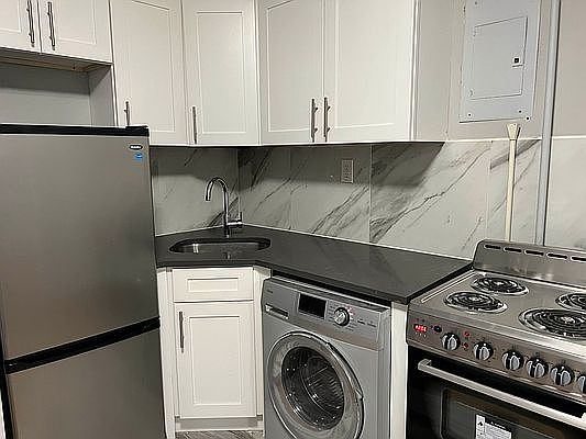 1st image of 233 E 111th St APT 9