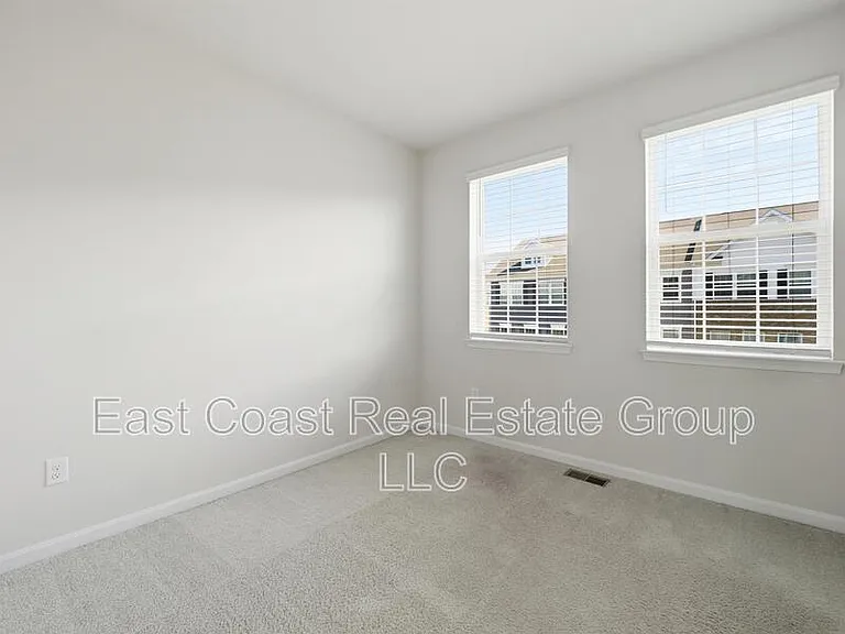 7055 Delegate Pl — Photo 28