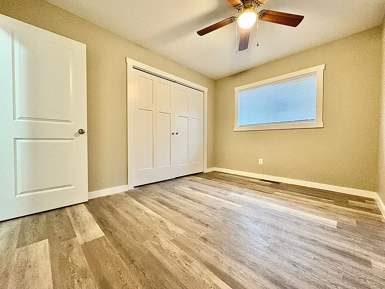 812 Jackson St — Photo 9