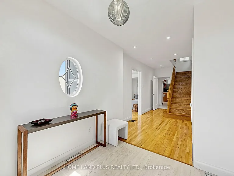 154 Brooke Ave — Photo 5