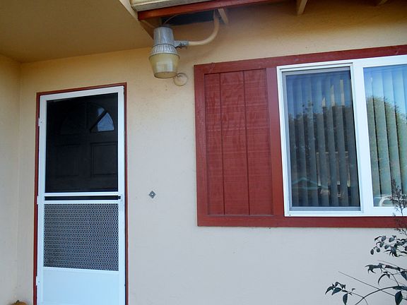 2nd image of 621 Lilac Dr