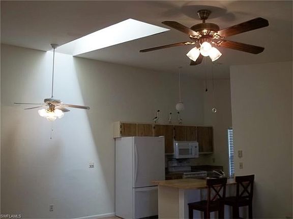 4th image of 5110 SW Courtyards Way APT 21
