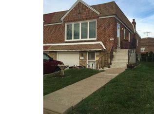 711 Greymont St, Philadelphia, PA 19116