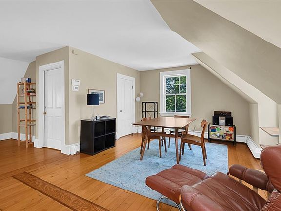 4th image of 156 Prospect St #3