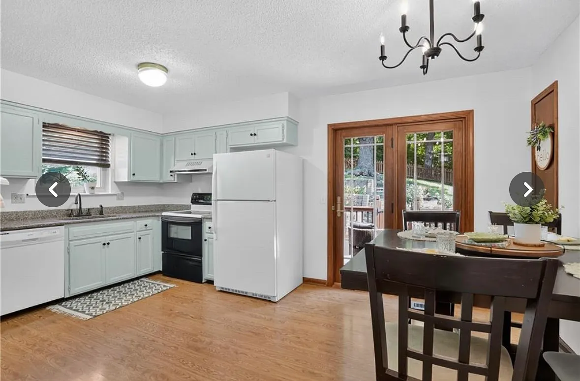 3 bed, 1267 sqft, $2,300 — Photo 4