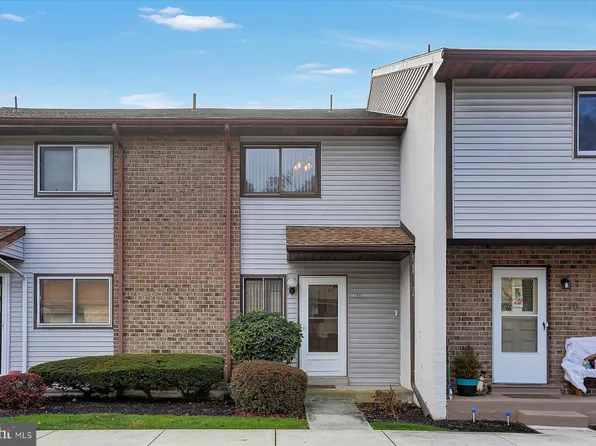 11 Drexel Pl, New Cumberland, PA 17070