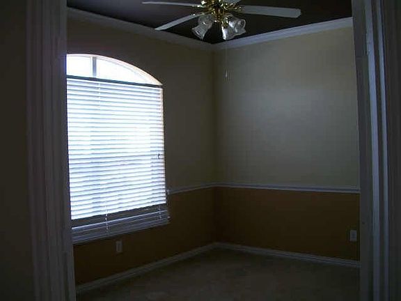 5th image of 914 Grand Cypress Ln