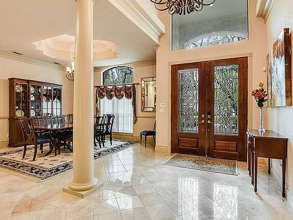 3rd image of 11 Royal Waters Dr