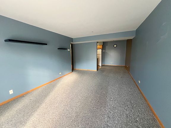3rd image of 9401 Melvina Ave APT A8