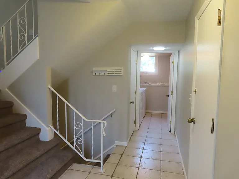 16123 Spring St — Photo 25