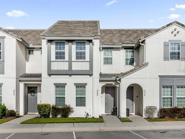 450 Captiva Dr — Photo 1