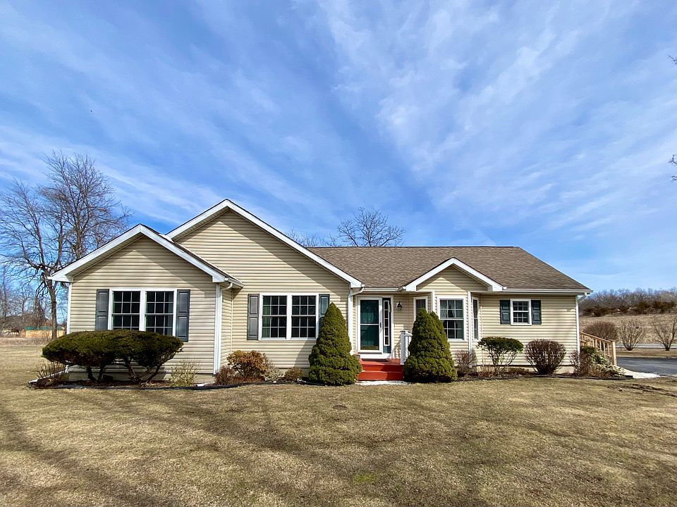 2 Keil Ct, Hudson, NY 12534 Zillow