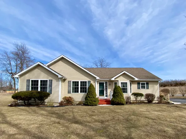 2 Keil Ct, Hudson, NY 12534