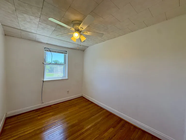 5781 Edgepark Rd — Photo 12