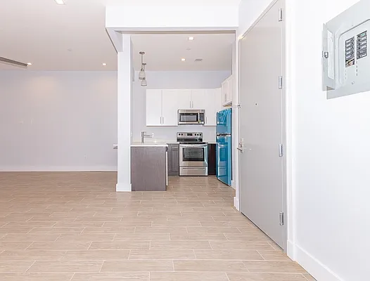 Rented by Compass | media 23