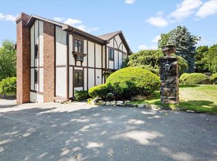 54 Hope St APT H, Stamford, CT 06906