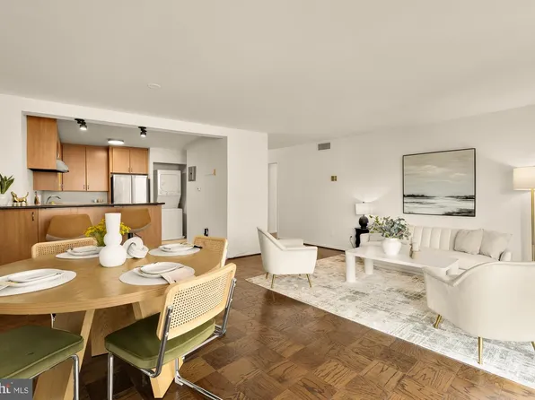 4620 N Park Ave APT 810E, Chevy Chase, MD 20815