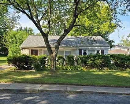 1st image of 359 Minocqua St