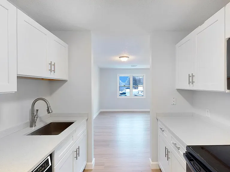 Briggs Street Apartments — Photo 4