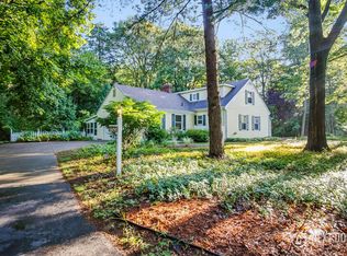 1466 Middlebrook Dr, Muskegon, MI 49441