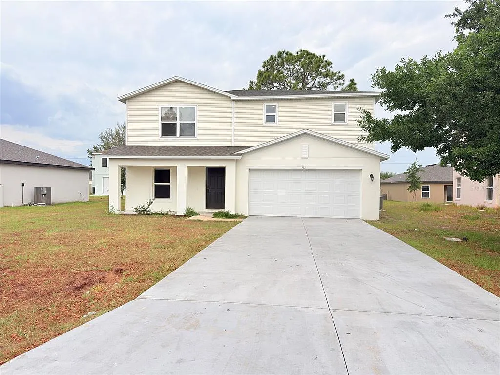 3 bed, 2.5 bath, 2040 sqft, $2,150 — Photo 2