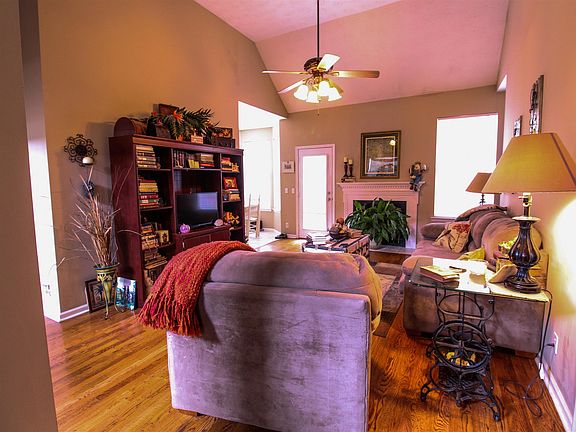 2nd image of 111 Choctaw Cir