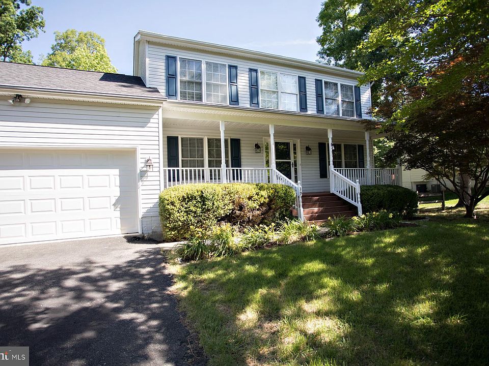 1st image of 39 Brown Cir