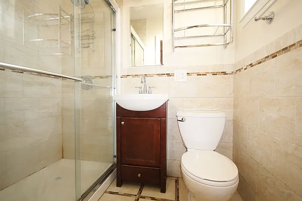 Rented by Bold New York | media 13