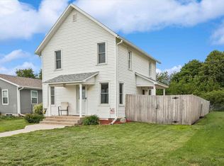 302 W Linn St, Lone Tree, IA 52755
