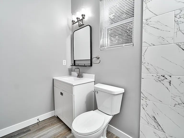 415 N Dequincy St #B — Photo 25