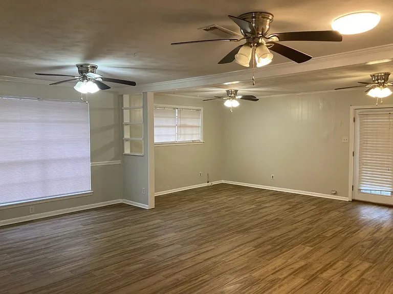 5504 Randolph St — Photo 6