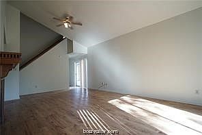 5th image of 2703 Apple Creek Cir