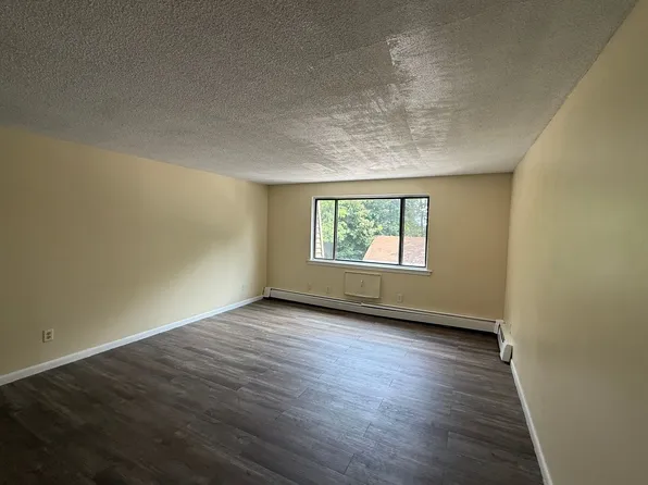 1282-1290 East St.