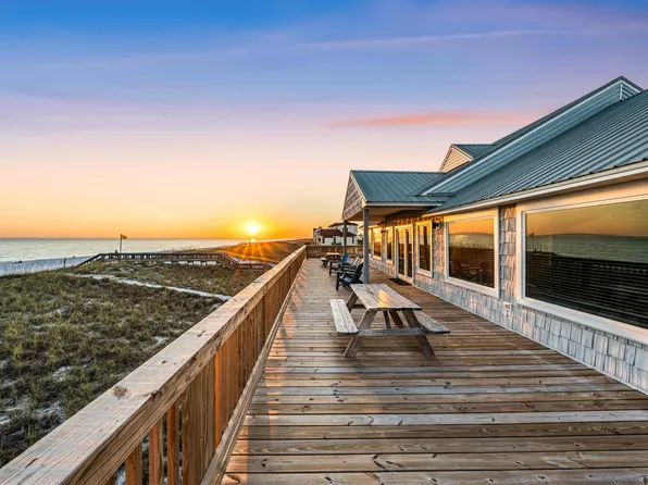 8123 Gulf Blvd, Navarre, FL 32566