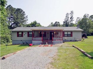 61 Midway Dr, La Fayette, GA 30728
