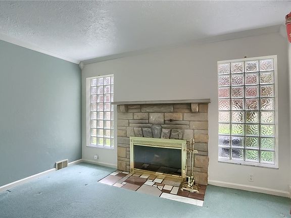5th image of 808 Parkside Ave