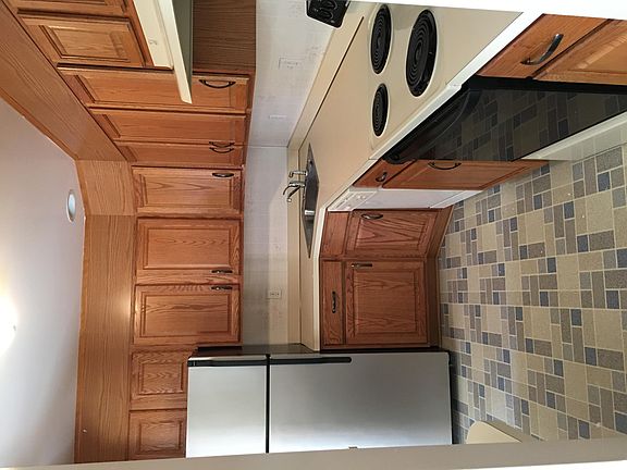 4th image of 31 Glenwood Ave APT 4