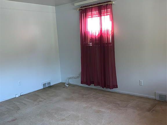 2nd image of 66 N Jessie St