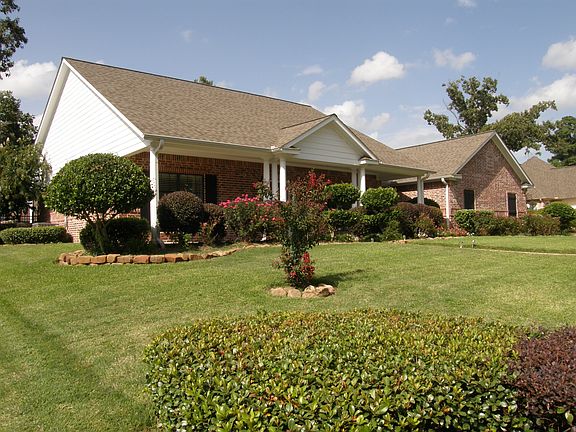 2nd image of 3605 Colony Creek Dr
