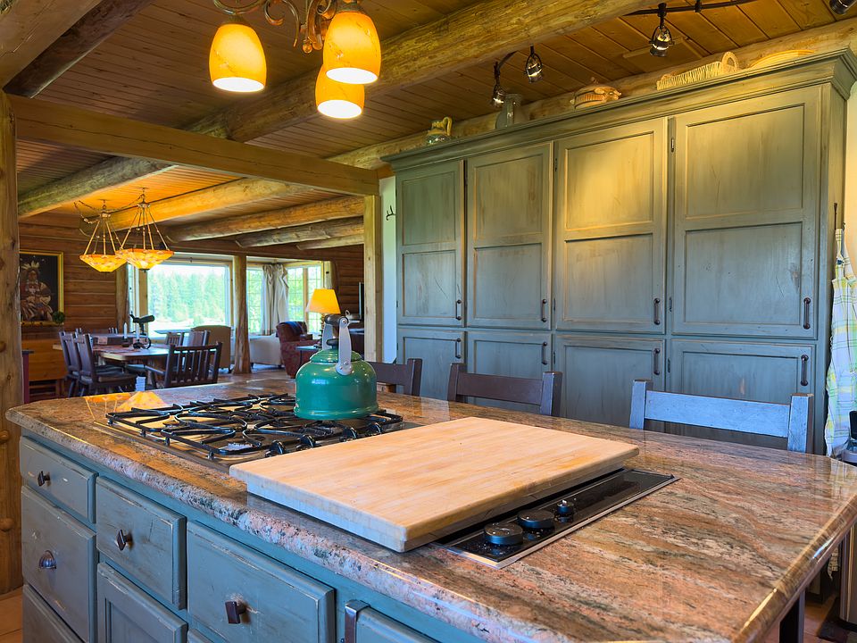 28th image of this home