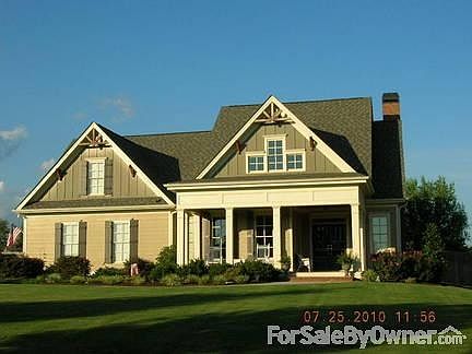 Street View
						:
						Landscaped front yard with in ground irrigation system