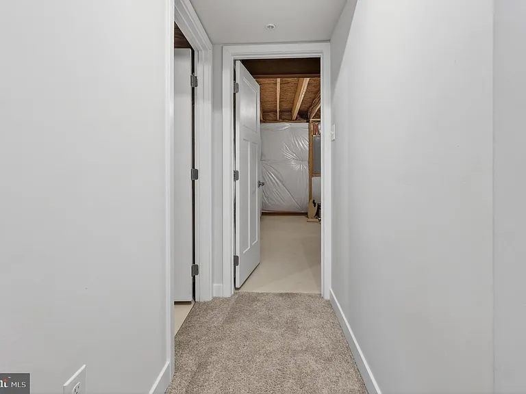 8005 Milltown Cir — Photo 45