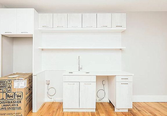 2nd image of 245 Sullivan Pl #D6