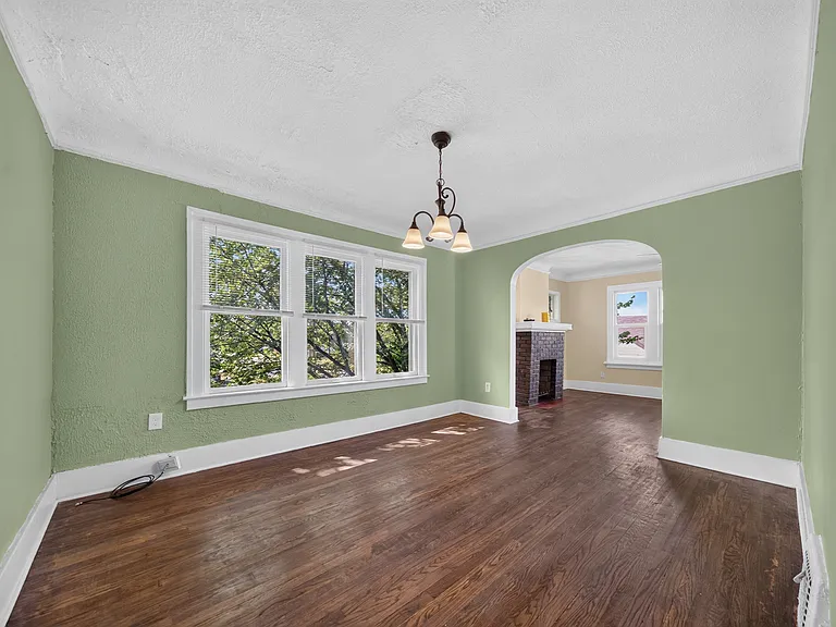4812 Chalmers Ave — Photo 7