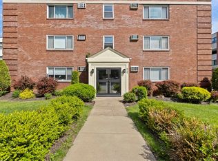 5237 5th Ave APT B3, Pittsburgh, PA
