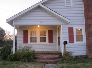 208 Marshall Ave, Williamston, NC 27892