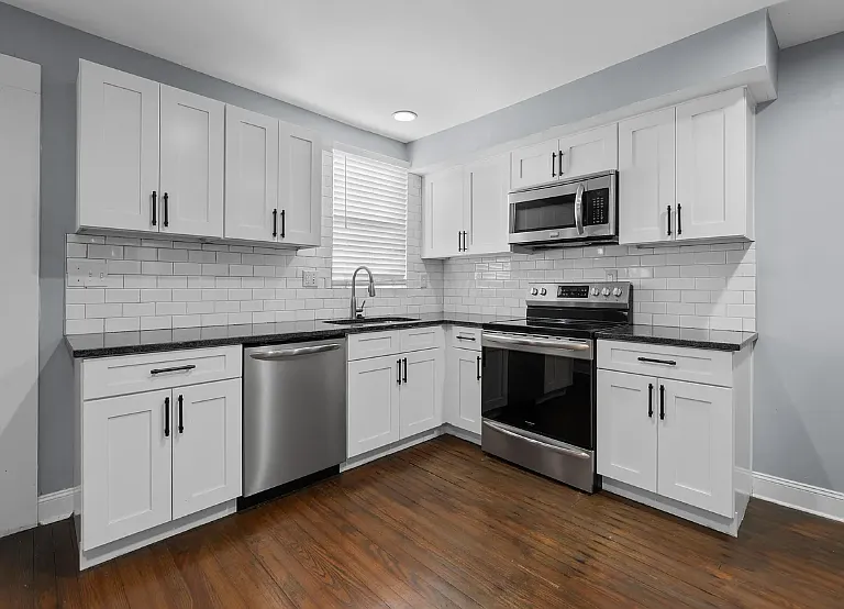 1230 Gilbert St — Photo 5