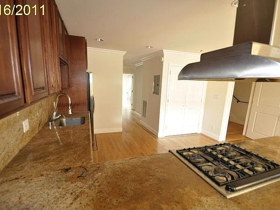 2nd image of 843 San Jose Ave