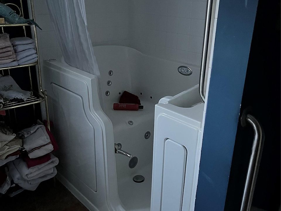 1504 S Riverside Ave, photo 10