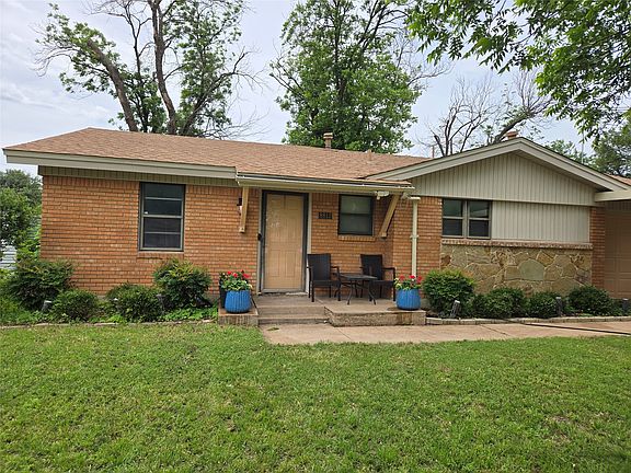 2nd image of 8813 Myra St